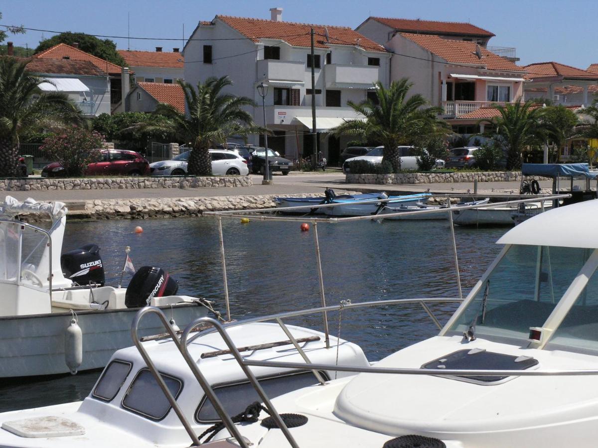 Vala Apartmani Bibinje Exterior foto