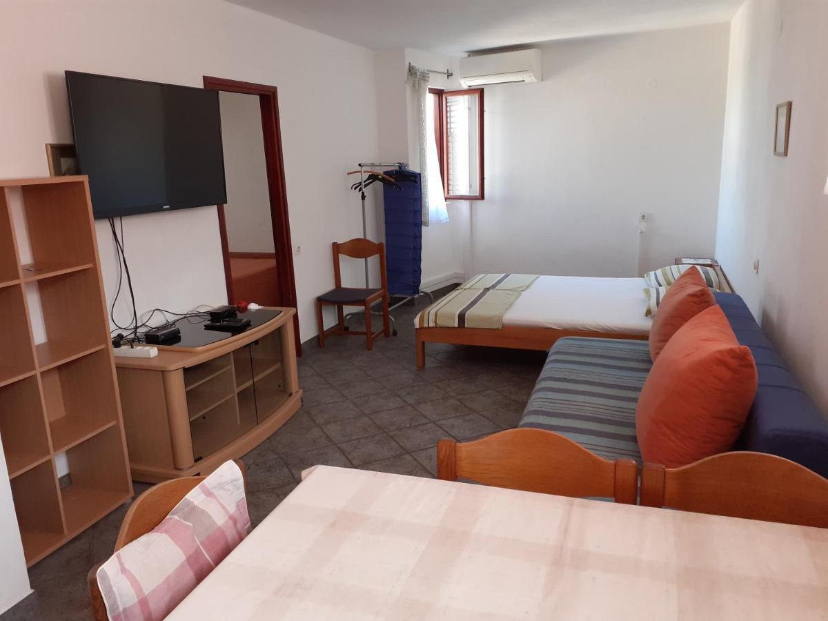 Vala Apartmani Bibinje Exterior foto